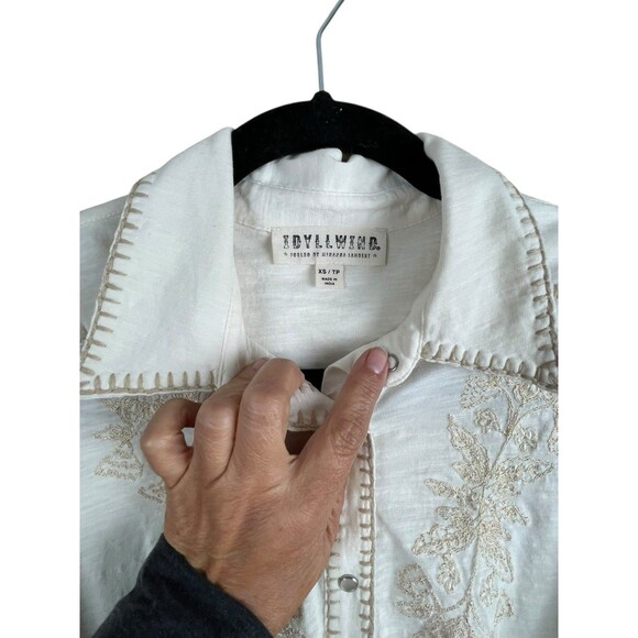 Idyllwind Women Embroidered Tie Front Knit Long Sleeve Western Pearl Snap Shirt - Picture 6 of 13